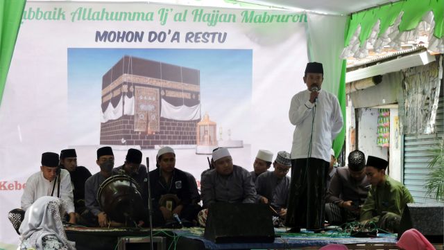 Ponpes Al Khodijah Gelar Tasyakuran Haji