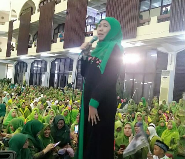 Muslimat NU Hijaukan Islamic Center Kota Surabaya