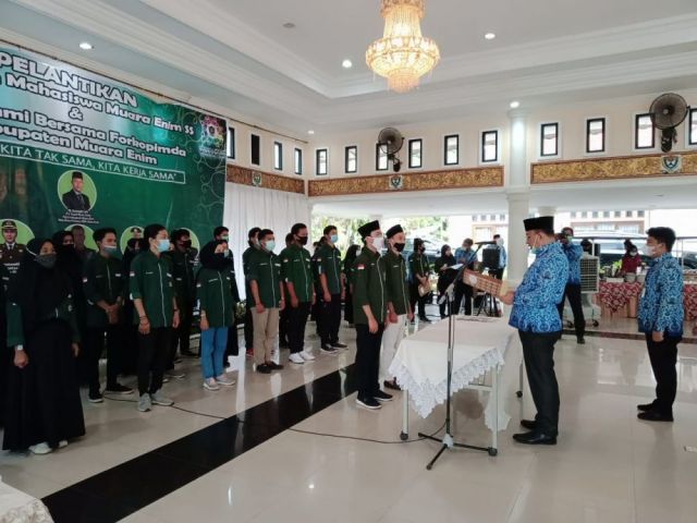 Plt Bupati Muara Enim Hadiri Pelantikan Himpunan Mahasiswa Muara Enim 